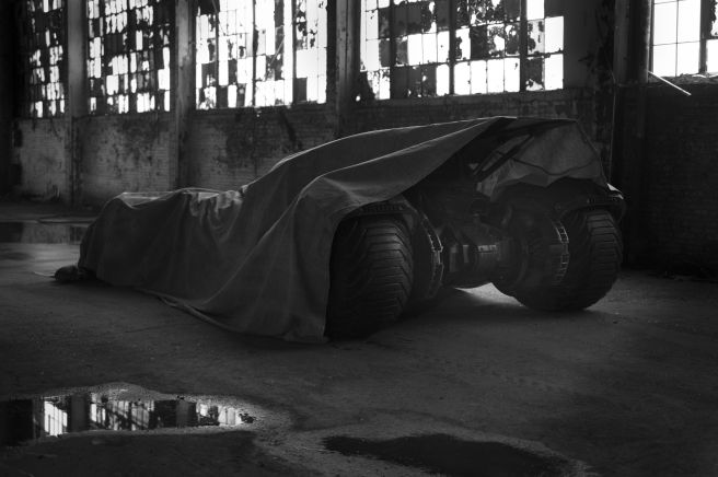 The new Batmobile in the Batman v Superman movie (x-post Reddit)